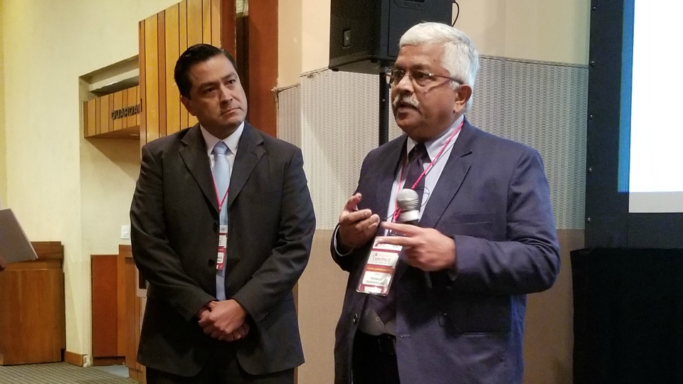 Dr. Radhakrishna Tirumalai, USP Principal Scientific Liaison, Science-General Chapters, and FEUM’s Pavel Alejandro Arano Fernández addressing questions on microbiological standards for medicines.